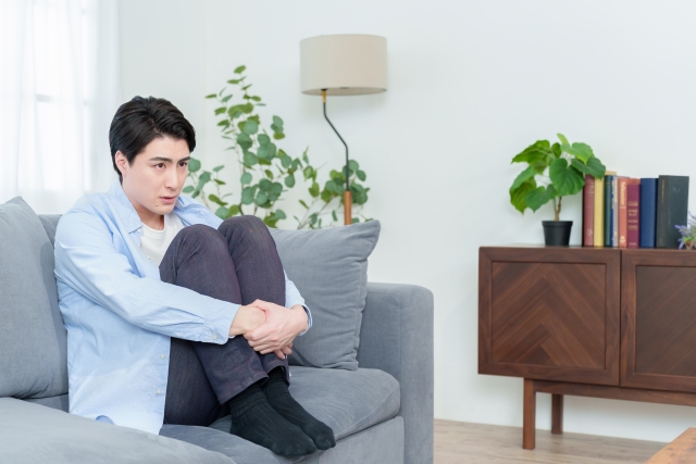 何もしないが怖い