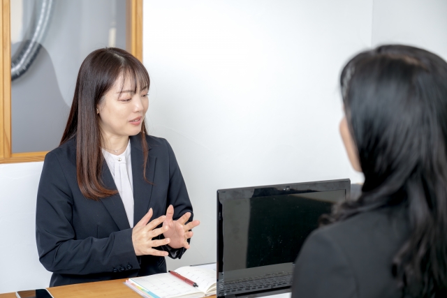 普段通りに接する