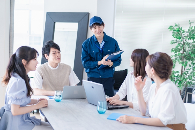 全体に周知している