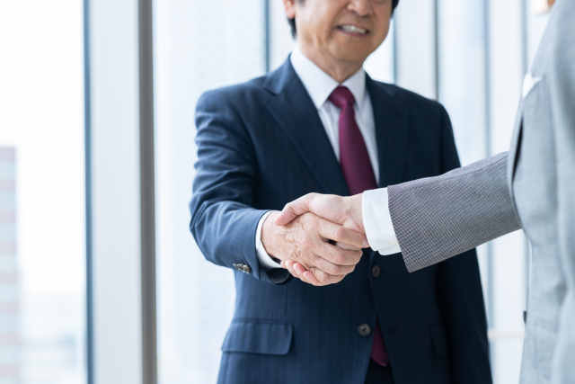 社外を知る